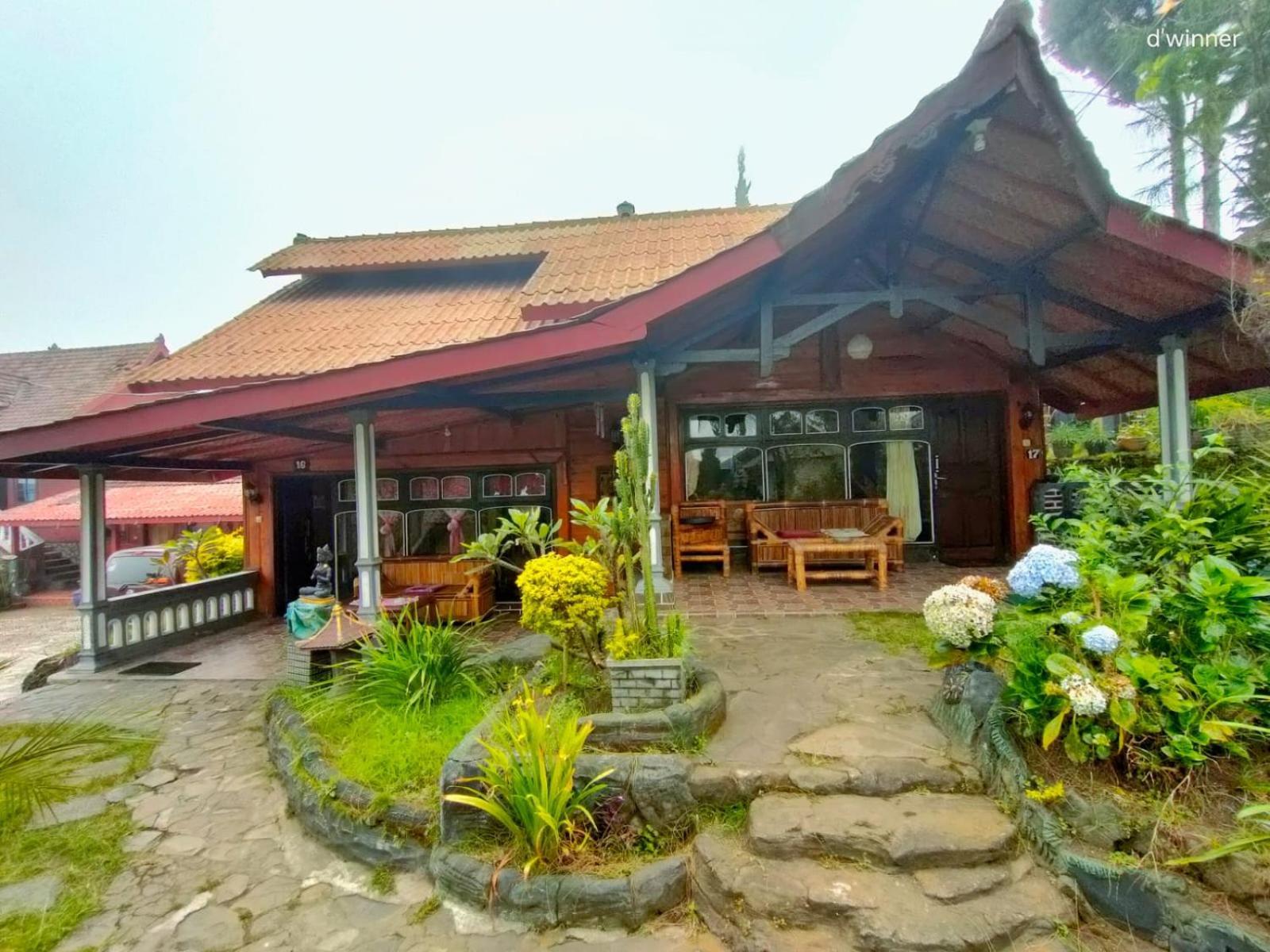 Yoschi'S Hotel Bromo Ngadisari Exterior photo
